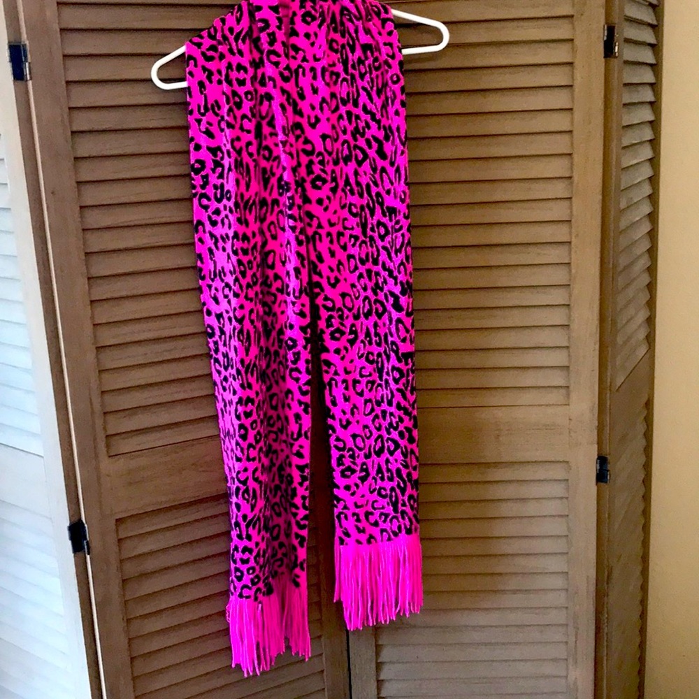 Scarf, hot pink leopard